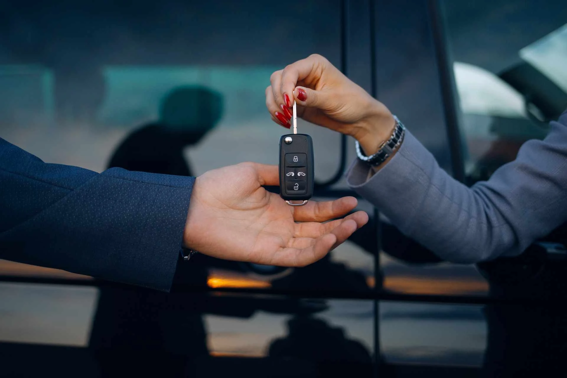 JUST YOUR CAR - Réserver une location de voitures flexible avec JUST YOUR CAR